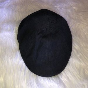 Black linen cap